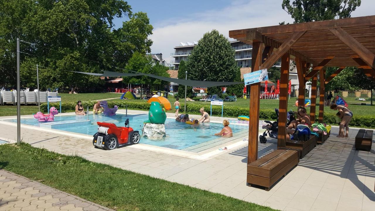Eger Napsugarアパートメント エクステリア 写真